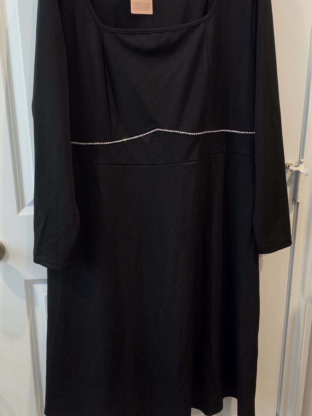 BloomChic Black Long-Sleeve Scoop Neck Dress with Rhinestone Waistband Size22/24